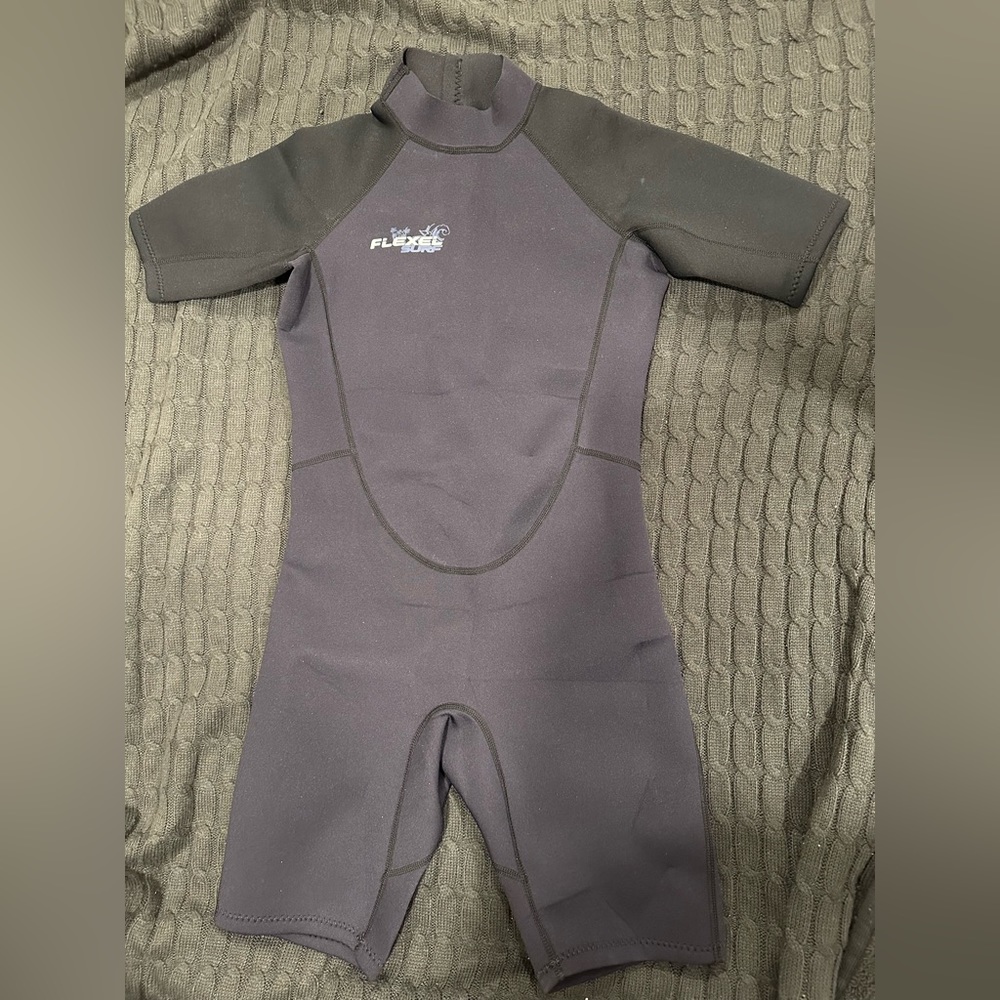 Flexel / Shorty Wetsuit / Unisex / Brand New Without Tags